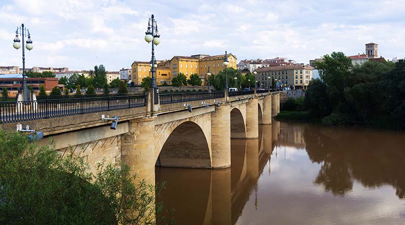 Puente de piedra Logroño